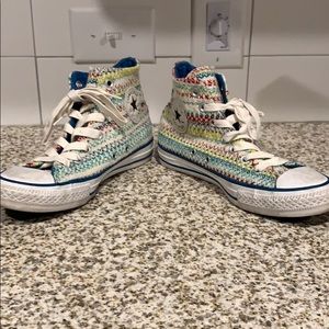 Women’s Converse- high top crochet size 5